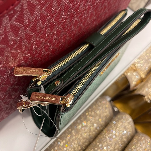 MICHAEL KORS Jet Set Large Ombré Signature Logo Double Zip Wristlet Phone Holder - Picture 12 of 16